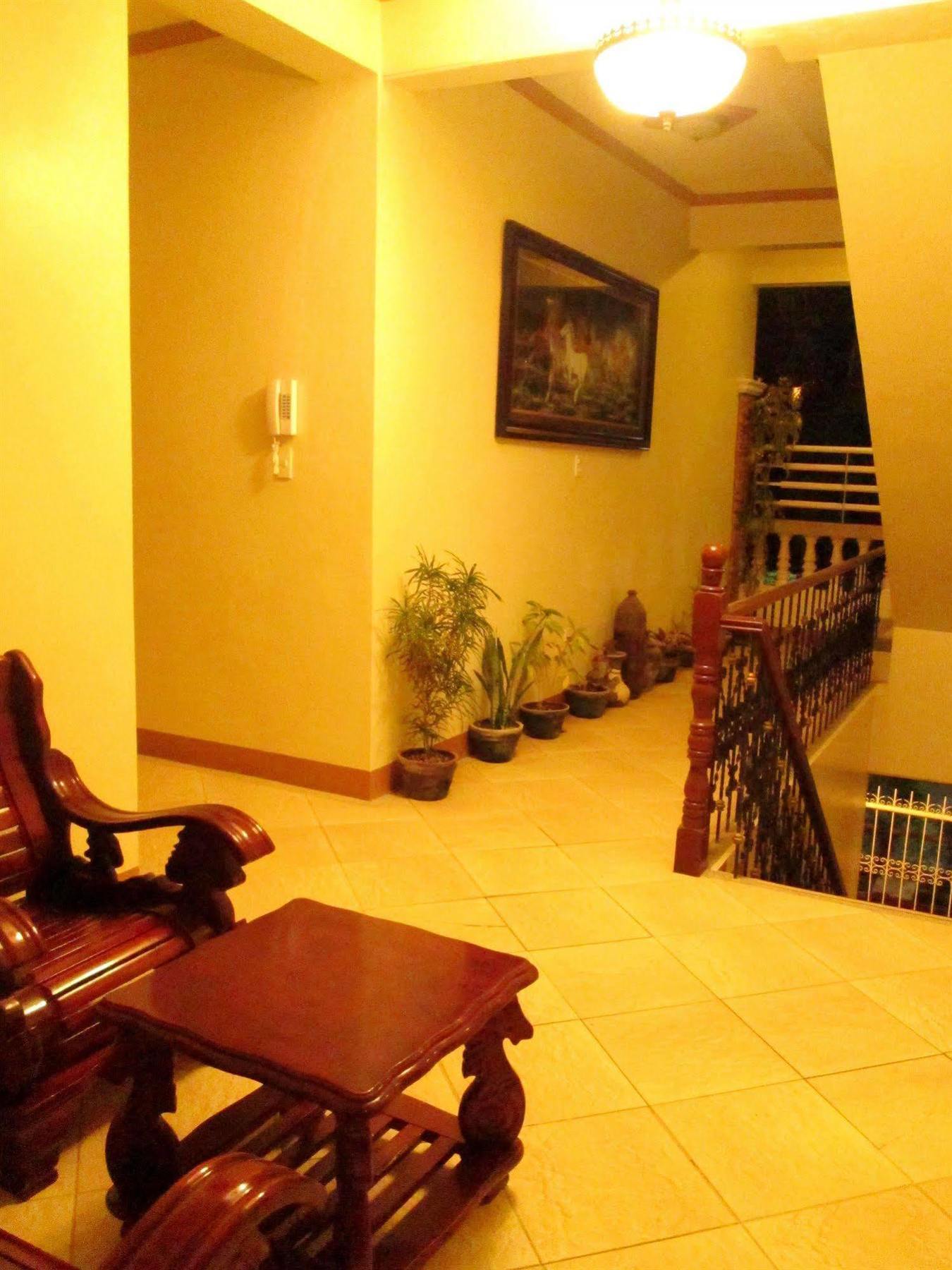 Casa D' Estrella Apartelle Balabag  Экстерьер фото
